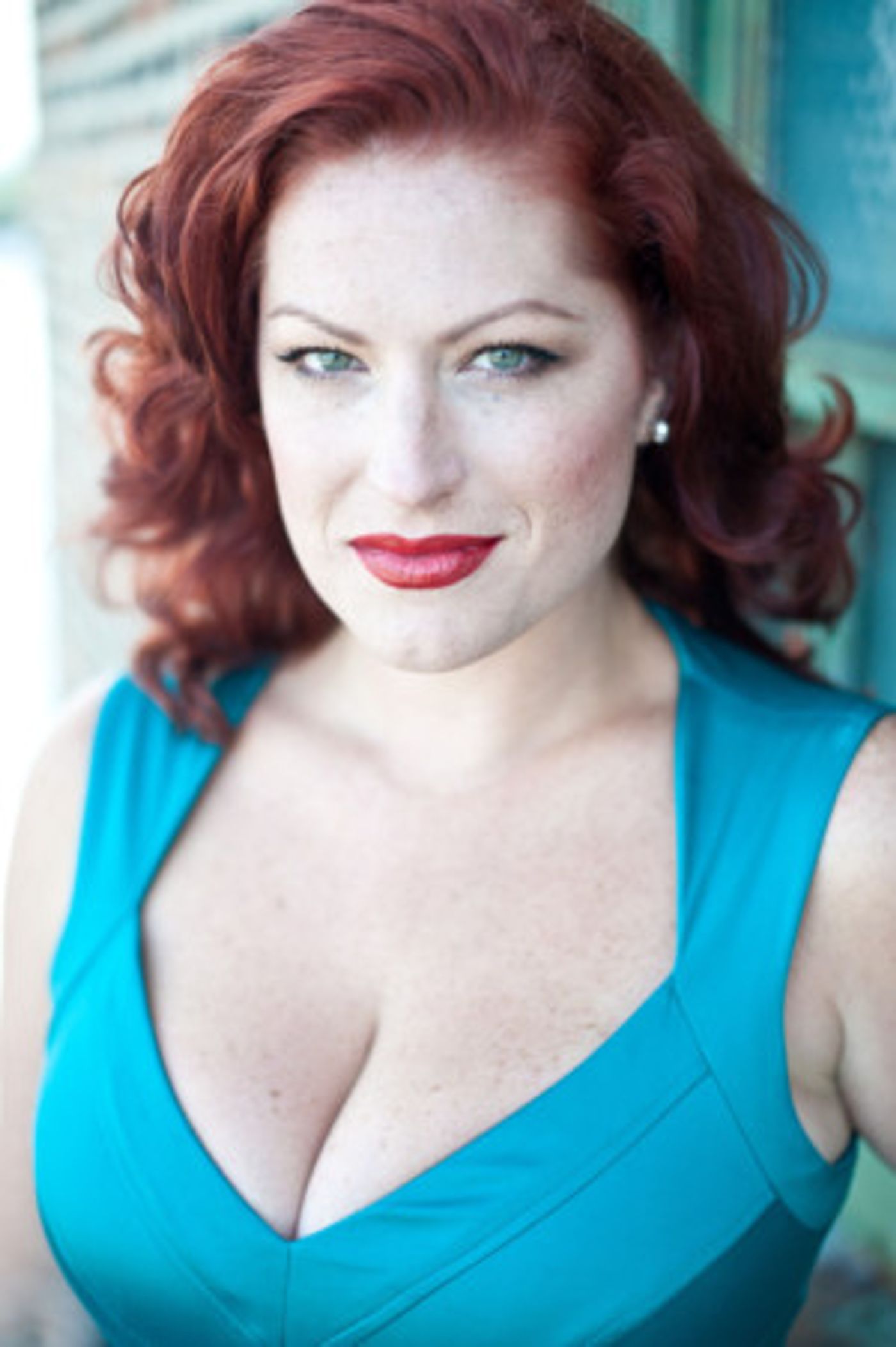 Porchlight Revisits to Return with Meghan Murphy & Brandon Dahlquist in WOMAN OF THE YEAR Image