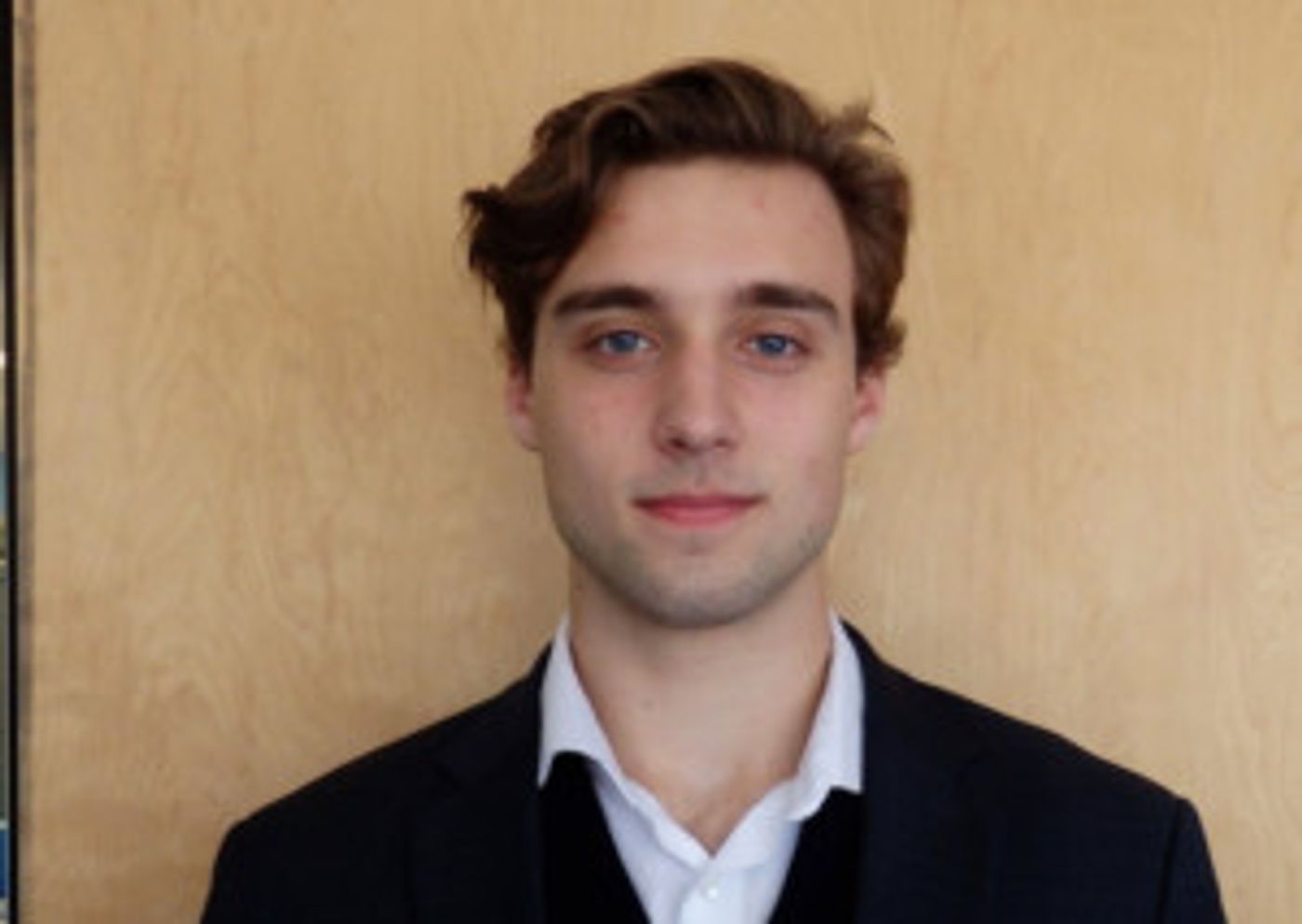 Nicolas Tabio Receives Bob Fitzsimmons Scholarship for Theatre  Image