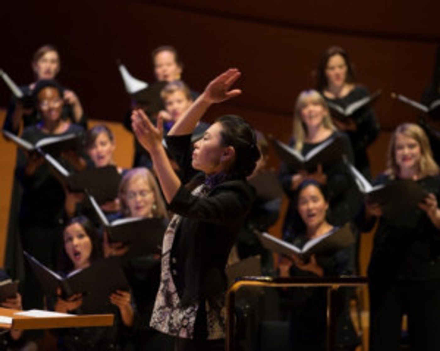 L.A. Master Chorale Tickets Now On Sale; Jenny Wong Promoted to Associate Conductor  Image