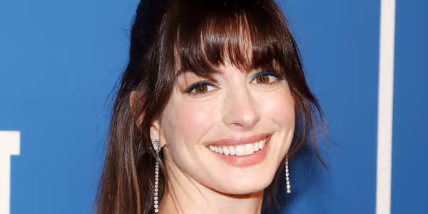 Video: Anne Hathaway Reflects on Early Career Start at Paper Mill Playhouse Photo