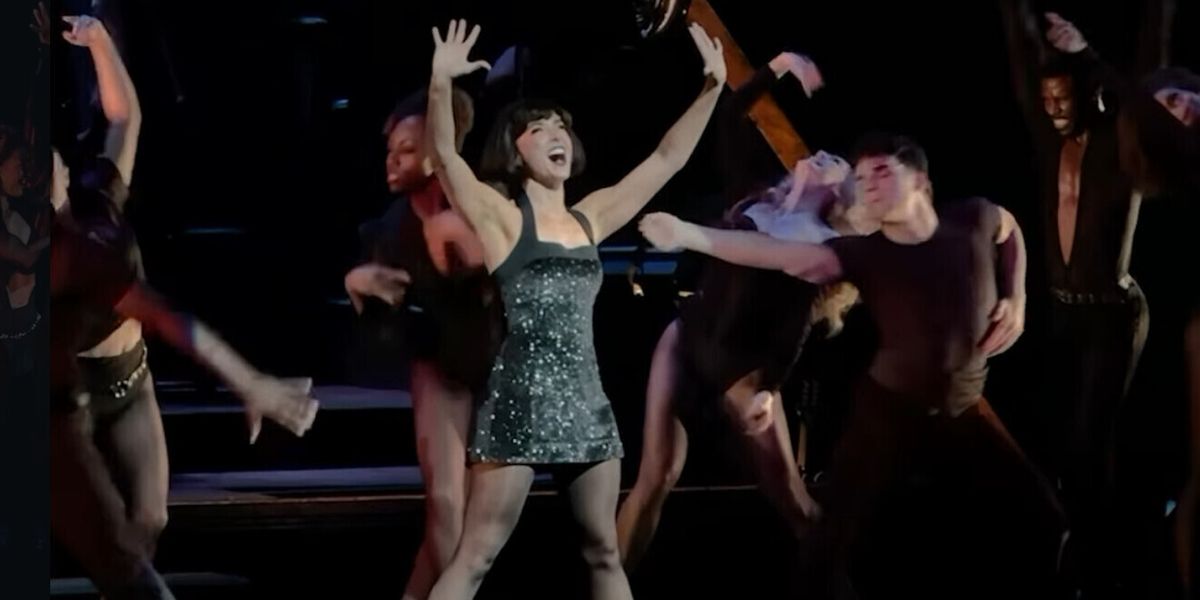 Video: Watch Lissa deGuzman Perform ‘All That Jazz’ as Velma Kelly in CHICAGO Video: Watch Lissa deGuzman Perform ‘All That Jazz’ as Velma Kelly in CHICAGO