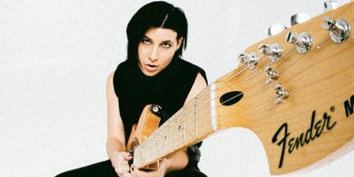 SAN ROMAN Releases Debut Solo Album 'MESSY'