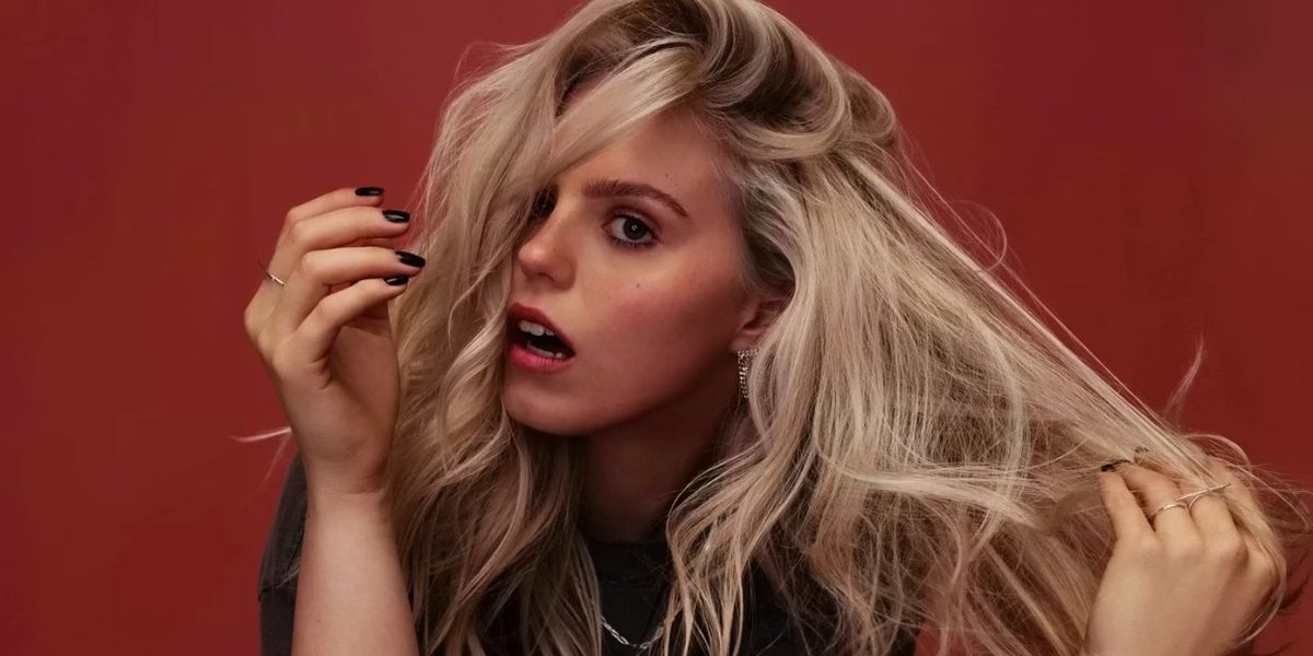 LISTEN: Reneé Rapp Drops Deluxe 'Everything to Everyone' EP