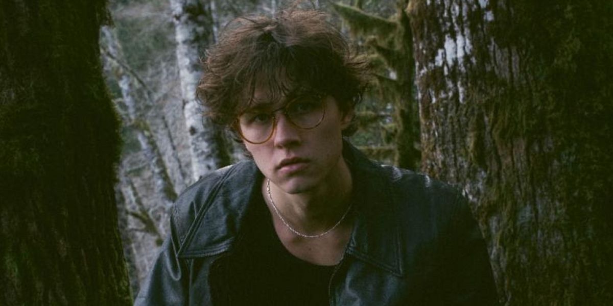 David Kushner Stuns Charts With 'Daylight'