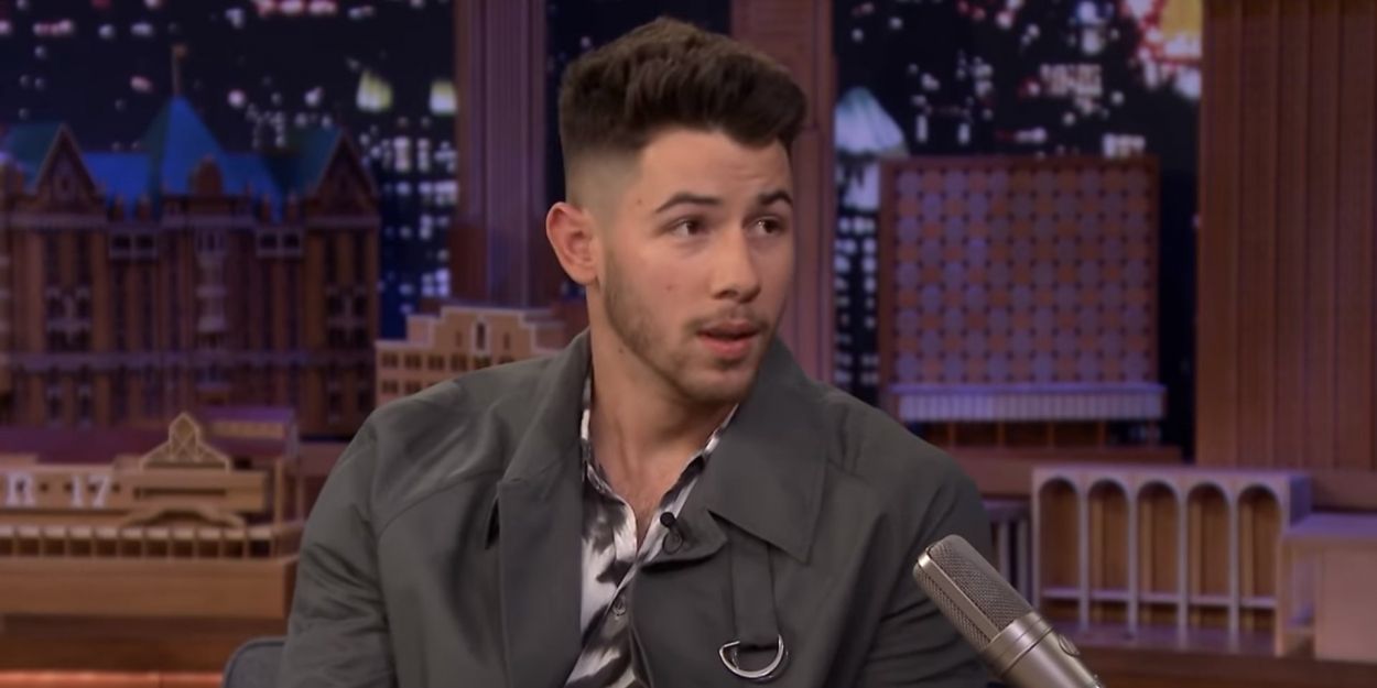 VIDEO: Nick Jonas Reacts to That Spinach in His Teeth During the Grammys on THE… Video