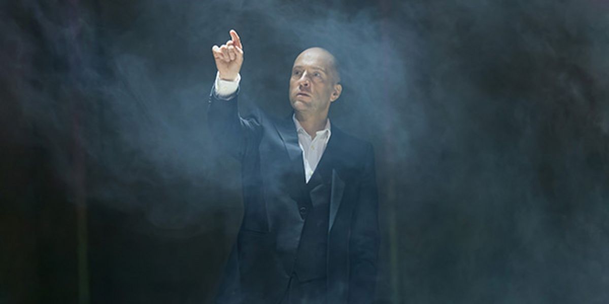 Review: DERREN BROWN - SHOWMAN, Apollo Theatre