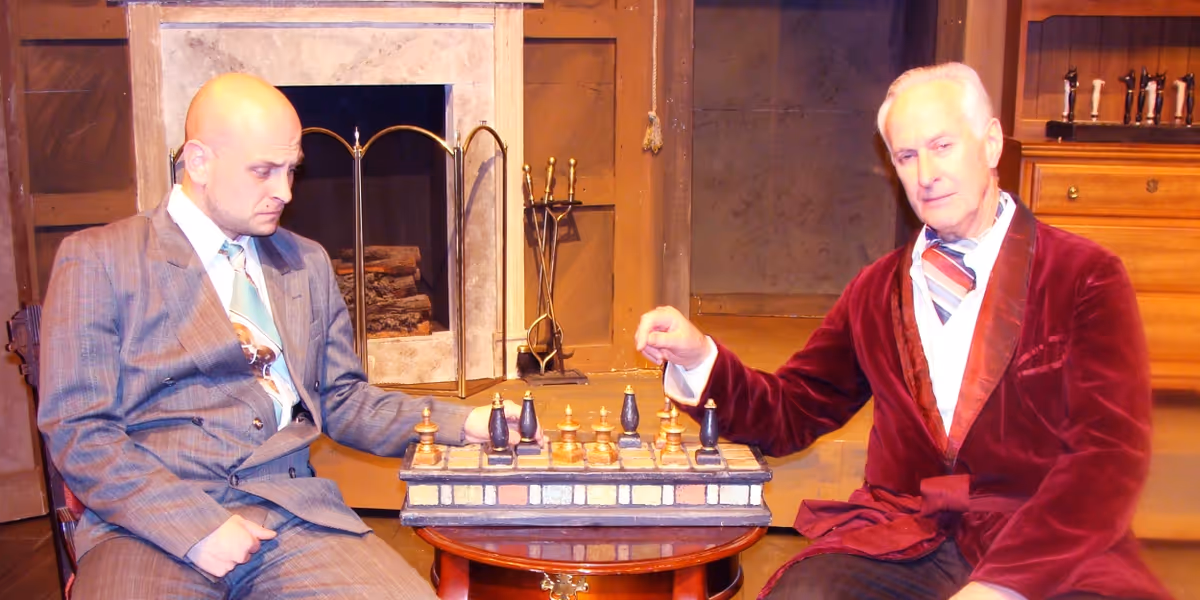 Review: SLEUTH at LaComedia Dinner Theatre