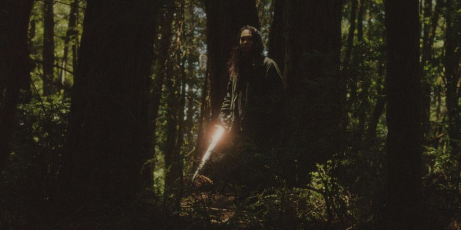 Lecx Stacy Announces New EP 'Held My Gaze'  Image