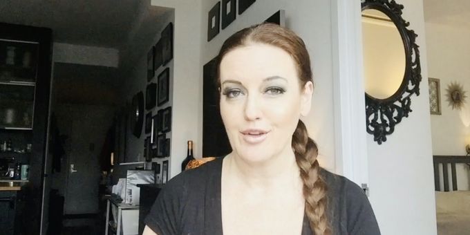 Living Room Concerts: COMPANY's Jennifer Simard Sings 'Quand On N'a Que L'Amour'