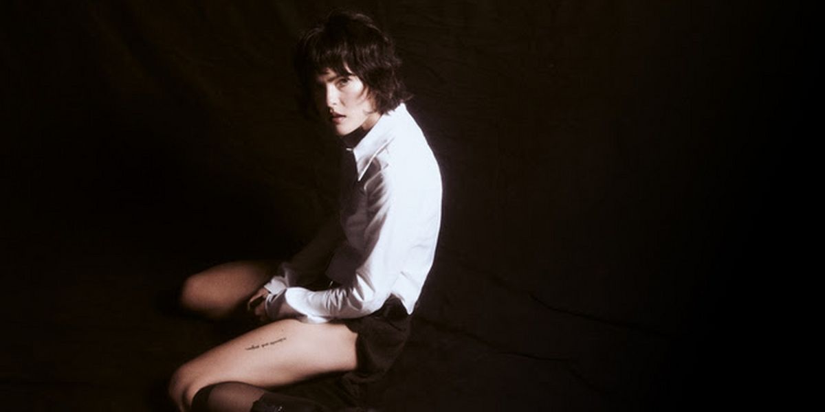 Miya Folick Unveils 'Mommy' From 'Roach' Album