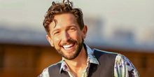 Opera Star, AARON BLAKE brings Crossover Stylings to Feinstein's/54 Below