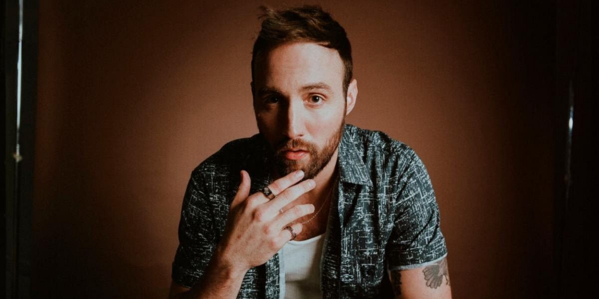 RUSTON KELLY Shares New Single 'Michael Keaton'