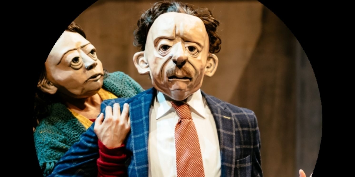 Review: FAMILIE FLÖZ FESTE, Peacock Theatre  Image