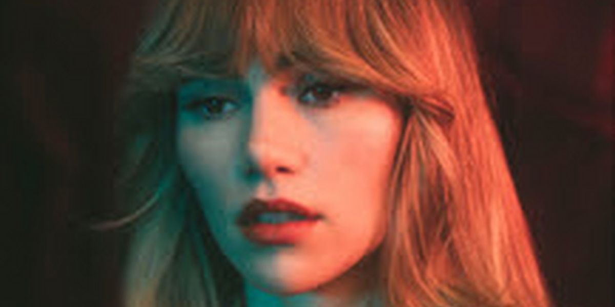 Suki Waterhouse Shares New Song 'To Love'