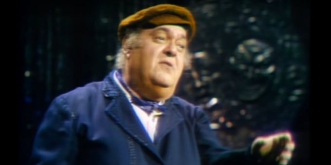 VIDEO: On This Day, September 22- FIDDLER ON THE ROOF Opens On Broadway