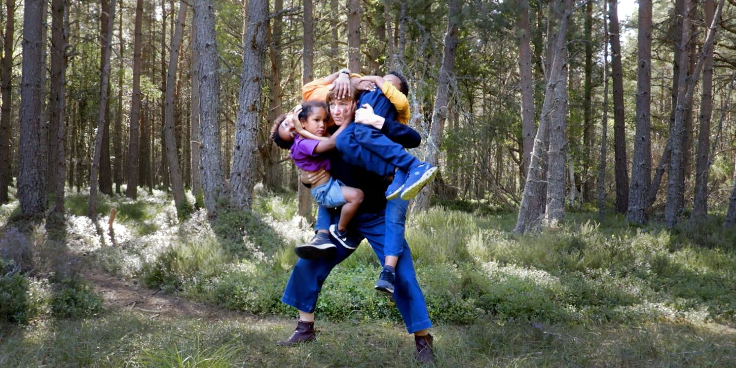 Edinburgh Festival Fringe Presents Barrowland Ballet's FAMILY PORTRAIT At Zoo Dovecot Studios  Image