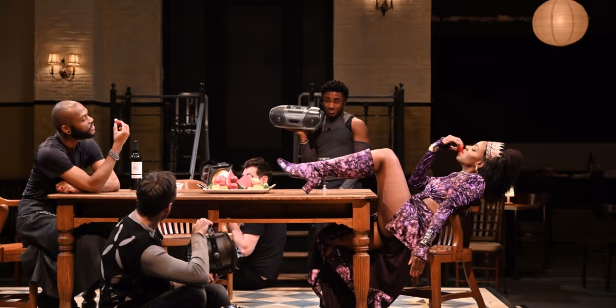 Review: BY THE QUEEN at Trinity Rep