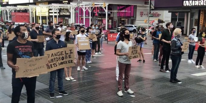VIDEO: 100 Artists Perform 'Will I?' in Times Square For Be An #ArtsHero