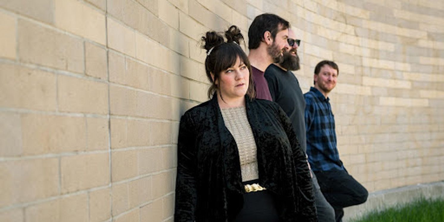 Glassreel Announces Debut Album 'Lustre'  Image