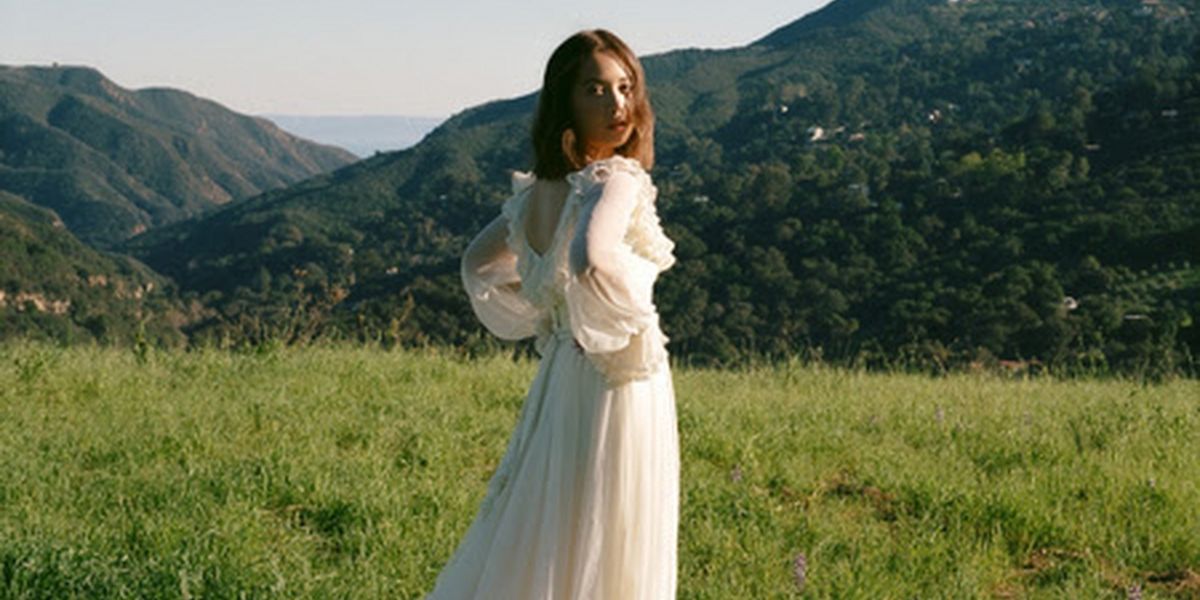 Laufey's 'Everything I Know About Love' Reaches #1 on Billboard's Alternative New Artist Album Chart