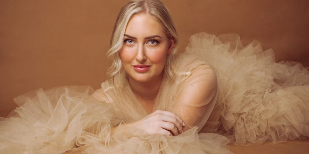 Rachael Blanche Releases New Single 'Translator'