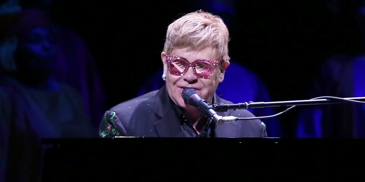 Elton John Says THE DEVIL WEARS PRADA Musical Is 'Not Ready'