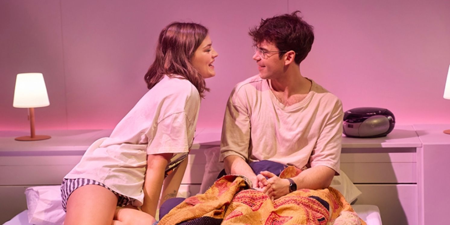 Review: THE SHAPE OF THINGS, Park Theatre  Image