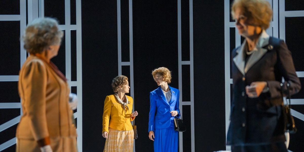 Review: HANDBAGGED, Kiln Theatre