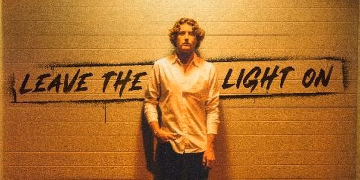 Bailey Zimmerman Announces Debut EP 'Leave the Light On'