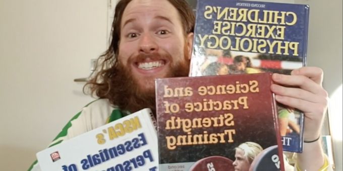 BWW Exclusive: Daily #MobilityMinute with Mark Fisher Fitness Trainer Harold Gibbons- The Seated Soleus