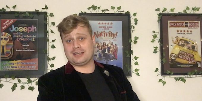 Living Room Concerts: ONLY FOOLS AND HORSES' Oscar Conlon-Morrey Sings FROZEN