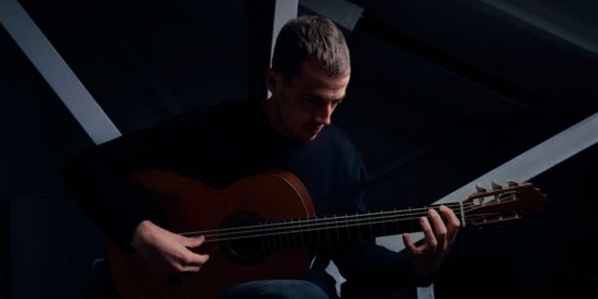 Charlie Cunningham Releases New Single 'Downpour'
