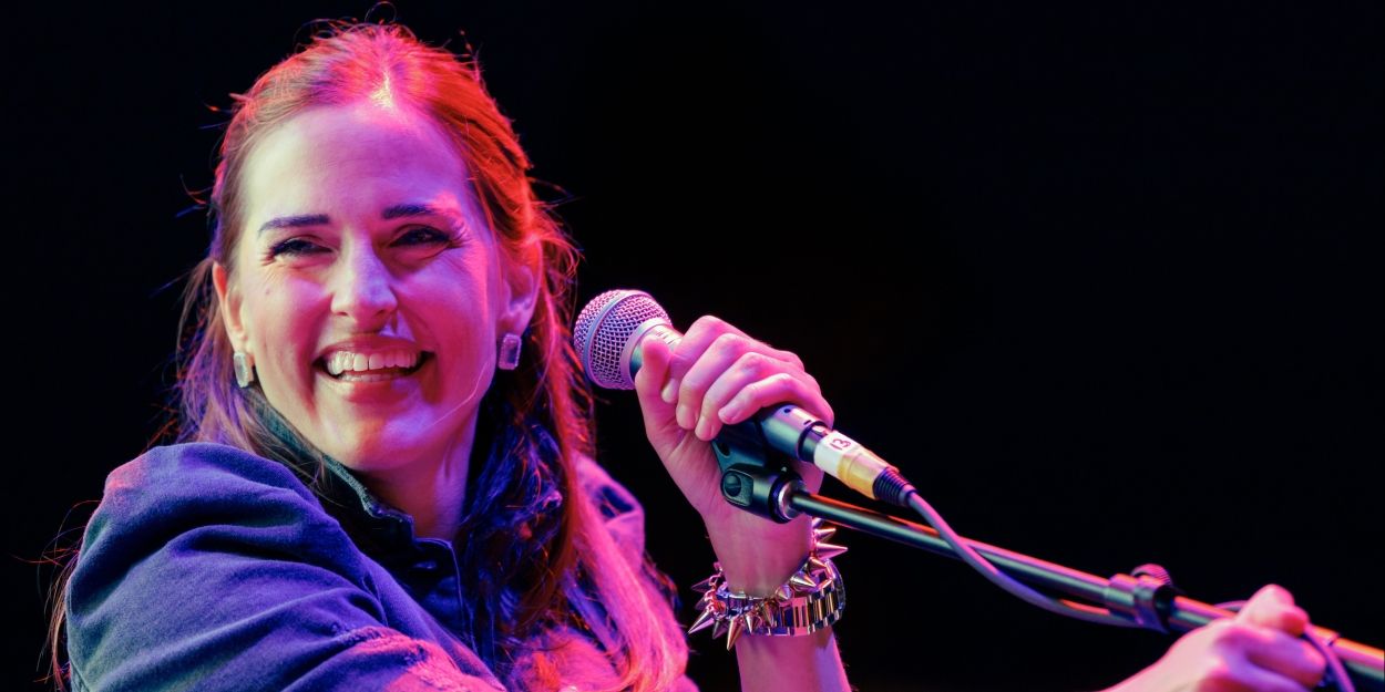 BWW News: Local Singer/Songwriter/Performer Juliet Lloyd Pens New Song with all… Video