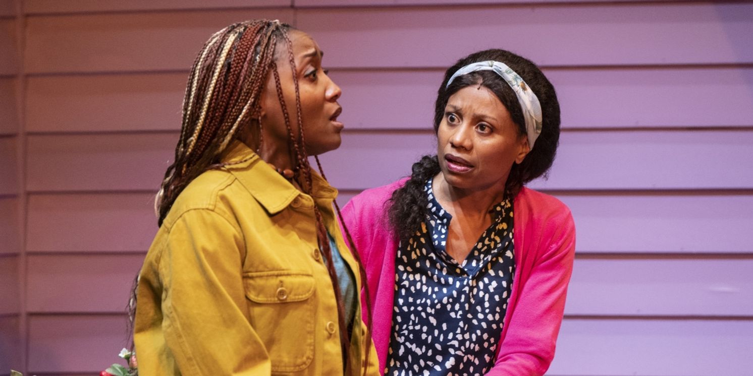 Review: INCENDIARY at Woolly Mammoth Theatre Company  Image