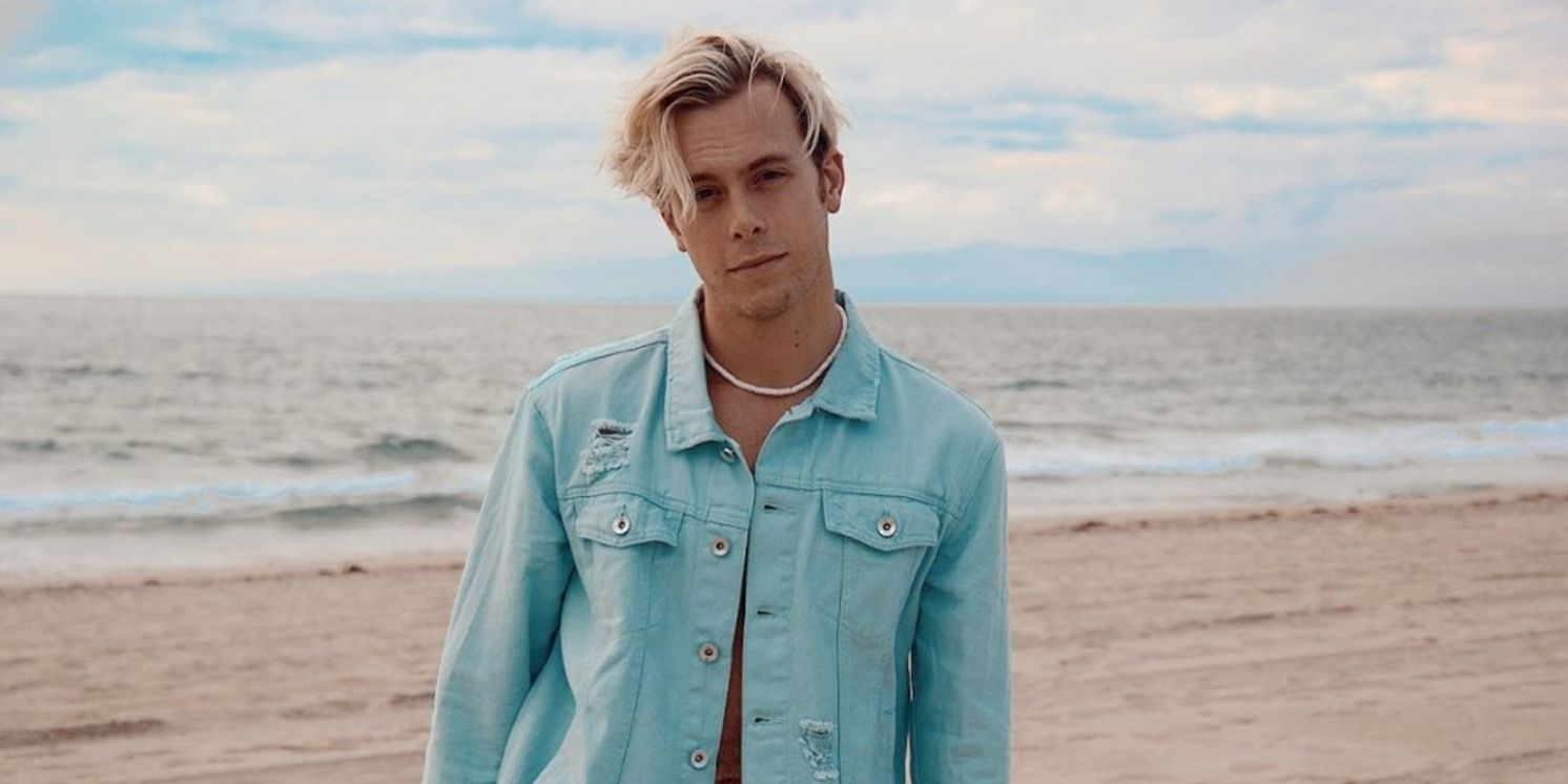 Riker Lynch Releases New Diane Warren-Penned Track 'Remedy'  Image
