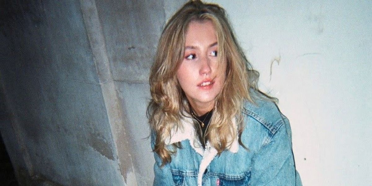 Hannah Grae Releases Brand New Single 'Hell Is a Teenage Girl'