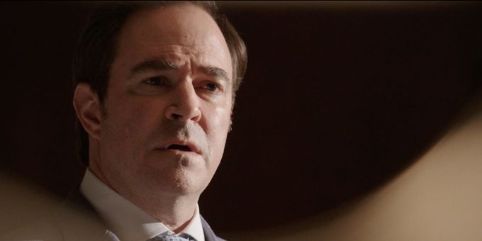 BWW Exclusive: Watch Roger Bart in an All New Scene From THE BLACKLIST