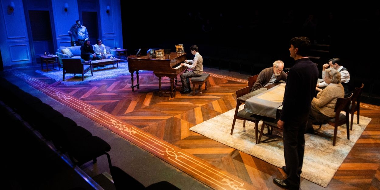 Review: PRAYER FOR THE FRENCH REPUBLIC is Beautifully Compelling at Actor's Express  Image