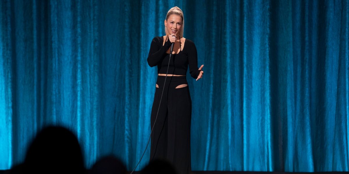 Netflix Announces New Iliza Shlesinger Comedy Special HOT FOREVER