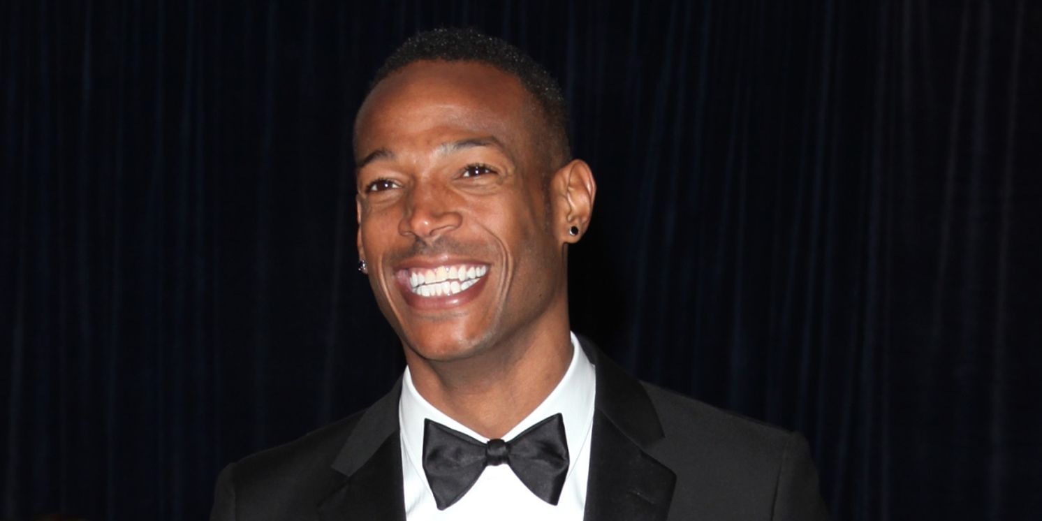 Marlon Wayans Guest Hosts Comedy Central's THE DAILY SHOW This Week  Image