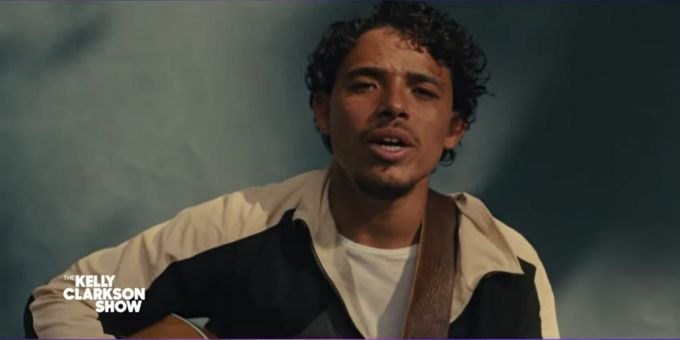 VIDEO: Anthony Ramos Performs New Single 'Stop' on THE KELLY CLARKSON SHOW