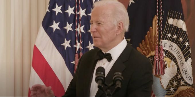 VIDEOS: President Joe Biden and Beanie Feldstein Talk Bette Midler at the Kennedy Center Honors
