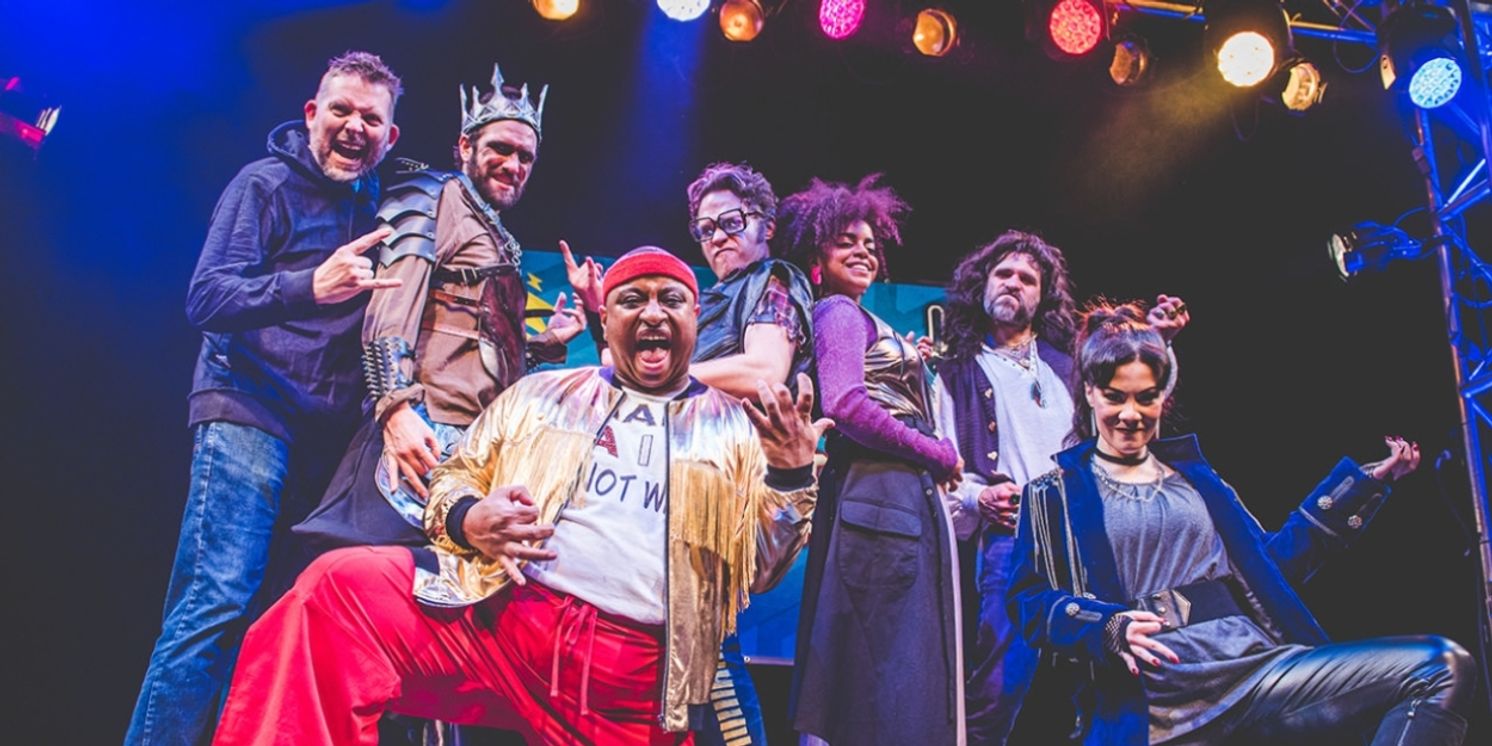 Review: AIRNESS at Forward Theater  Image