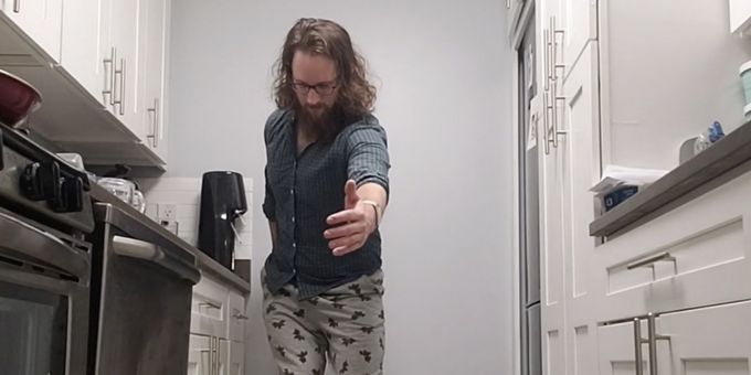 BWW Exclusive: Daily #MobilityMinute with Mark Fisher Fitness Trainer Harold Gibbons- The Wiggle Butt!