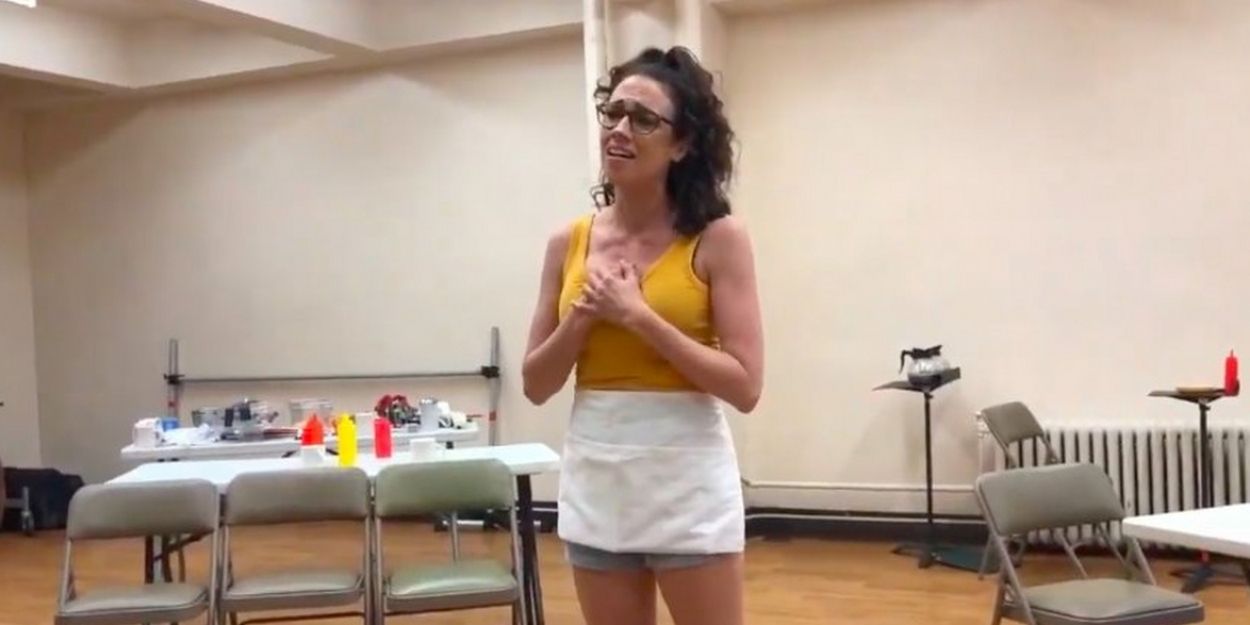 VIDEO: Colleen Ballinger Documents Her Broadway Debut in WAITRESS Video