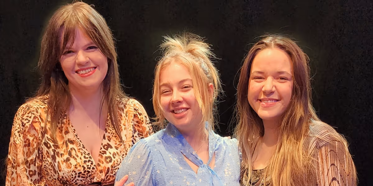 CAPS-NH to Present VANITIES at Hatbox Theatre in March
