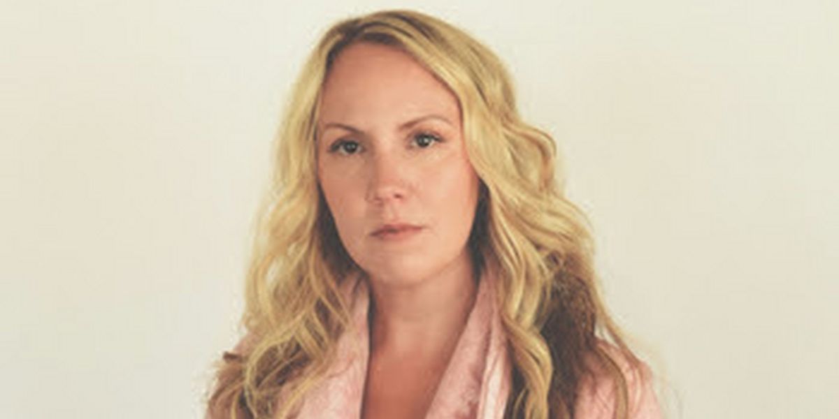 Mary Bragg Releases Self-Titled New Album