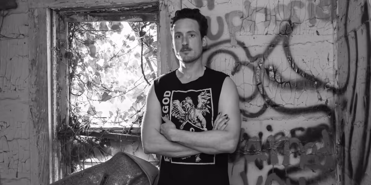 Ben de la Cour Releases 'Appalachian Book of the Dead'