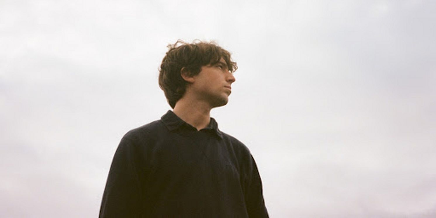 Thom Southern Returns With New Single 'Love Hz'  Image