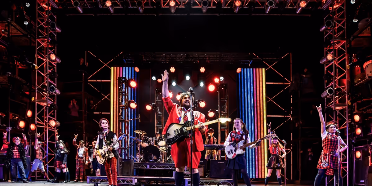 Review: SCHOOL OF ROCK at Paramount Theatre, Aurora IL